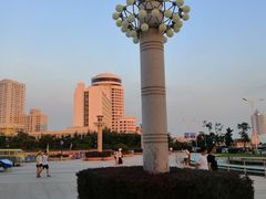 -汇泉广场