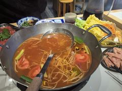 -王奋斗贵州酸汤牛肉火锅