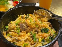 -山川小町·极番烧肉(新地假日广场店)