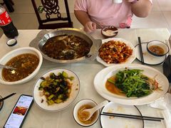 -鑫巴蜀小镇 · 水煮鱼专研店(玉桥店)