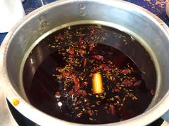 经典锅底-马路边边串串香(双井直营店)