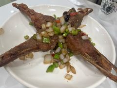 -余杨鸭鸭餐厅