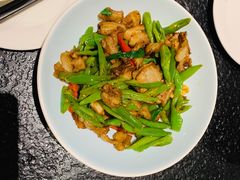 -鱼鲜饭香·招牌汽锅剁椒鱼头王