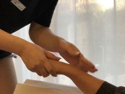 -爱小小美甲美学