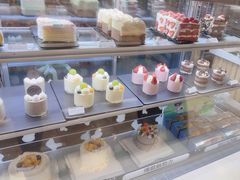 -焙丽拾光(麦凯乐直营店)