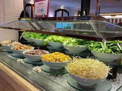 自助取餐区-东莞塘厦三正半山温泉酒店·沙利文西餐厅