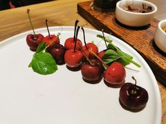 樱桃鹅肝-小大董·烤鸭(凤凰汇店)