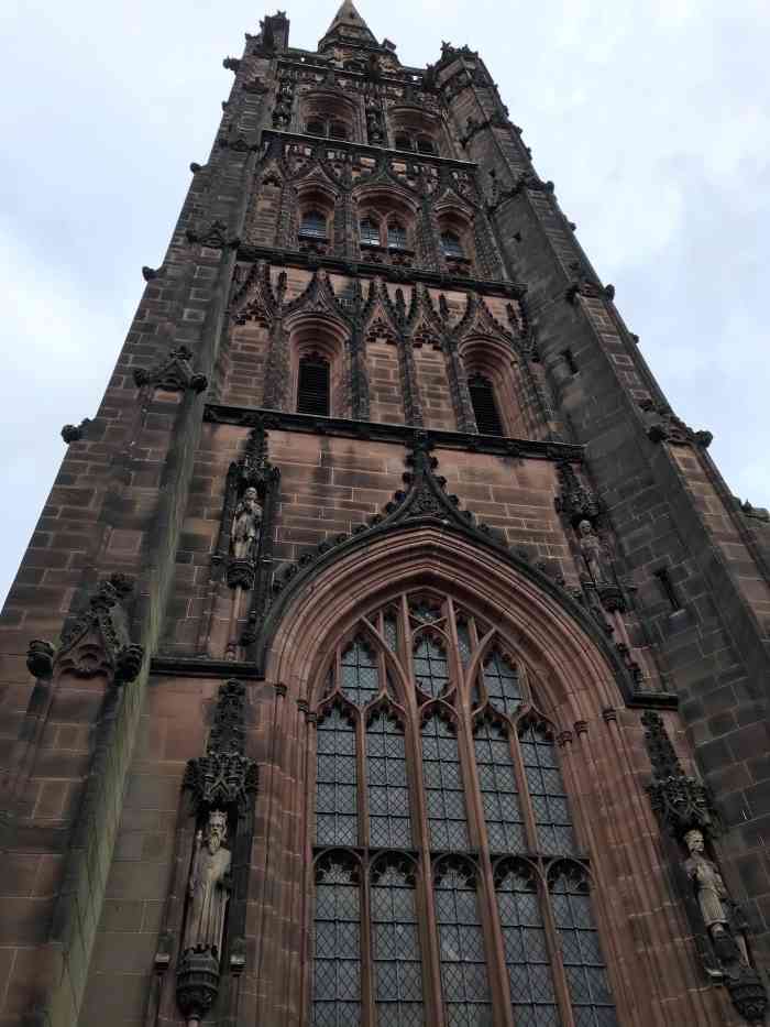 考文垂大教堂-"敲黑板,今天打算讲讲去看莱村烟花的那个周.