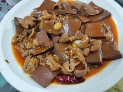 血旺肥肠-曾氏肥肠馆(凯瑞雅居店)