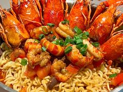 -龙巢盱眙龙虾·牛蛙·烧烤宵夜(八卦岭店)