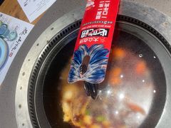 -山河屯铁锅炖·非遗东北菜(南山店)