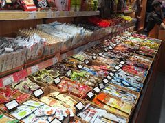 零售区-来伊份(仙霞路五店)
