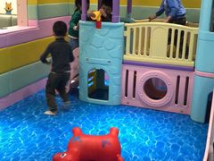 -绿岛港轩海鲜烤肉涮锅自助餐厅