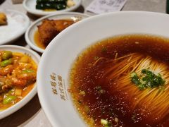 红汤面-松鹤面馆·古法焖肉面(观前店)