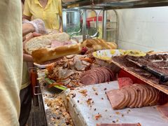 -Bánh Mì Huynh Hoa