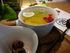 银耳桃桃-炖物24章·顺时轻养茶(杭州大厦店)