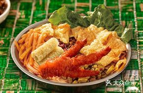 Spicy Snail Noodles + Tiger Skin Chicken Feet + Crispy Tofu Rolls