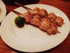 烤京葱鸡腿肉-鳥炭·烧鸟YaKiToRi深夜食堂(陆家嘴店)