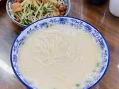 -雪琴面馆富安特色鱼汤面(城中花园店)