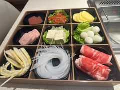 -海底捞火锅(凤凰广场店)