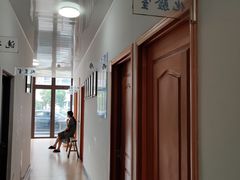 -灵美宠物诊所