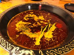 -三道苗苗鱼·美蛙黄辣丁(八里店)
