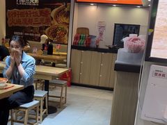 -魔都三兄弟酸辣粉·蘸卤炸串(虹桥万科店)
