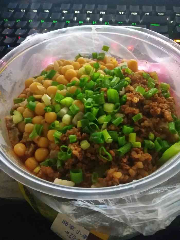 酥肉 微辣 干拌,人间美味,魂牵梦萦的味道555 不过每次都是叫的外卖