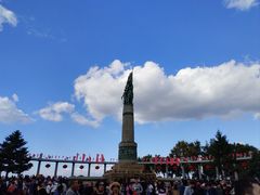 -人民防洪胜利纪念塔