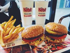 -The Habit Burger Grill 哈比特汉堡(世博店)