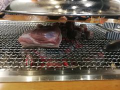 五花肉-肉甲韩国木炭烤肉(新壹街1店)