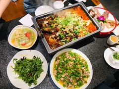 -万重锦·人文川菜馆(骡马市店)