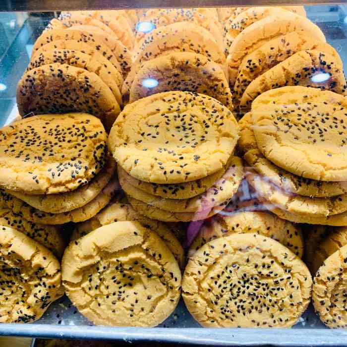 竹桥村宫廷糕点-"每次来都排长队,开了好几家也关了好几家,.