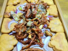 东镇烤三味-老东镇啤酒屋海鲜加工·蒸汽海鲜·海鲜烧烤(台东店)