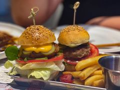 迷你双子星小汉堡-娜娜家·Nana's restaurant(国金汇店)