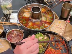 -何师烧烤Pro ·江湖川菜·小龙虾·精酿啤酒(太古里旗舰店)