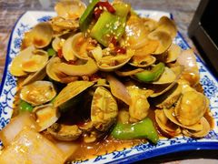 -老街烧烤大排档·地道湖北菜·龙虾馆(汉口火车站店)