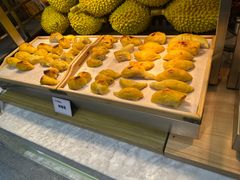 -川骄海鲜自助(王府井奥莱UP TOWN店原世界之花店)