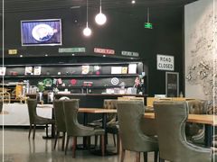 大堂-汽车博物馆主题餐厅
