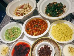 -靓虾二哥长沙地标小龙虾(五一广场店)