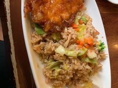 -玛格萝妮比萨屋(四平店)