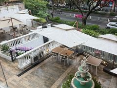 -Mark&Mars Restaurant