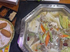 -佬土鹅肠火锅(扬中步行街店)