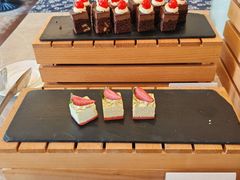-鲤鱼洲酒店港鲤咖啡厅