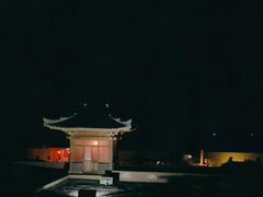-敦煌山庄摘星阁