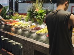 -金滏山烤肉·海鲜·火锅自助餐厅(襄阳万达店)