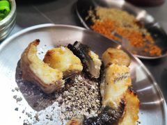 -围炉肉舍•炭烤活鳗•丹东海鲜烤肉(步行街店)