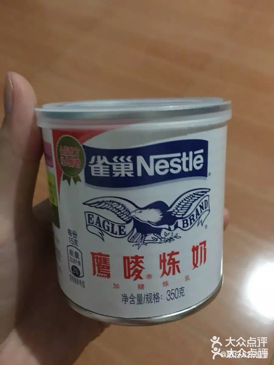 自制玉米汁 材料：玉米，炼乳 做法：1先把玉米洗干净