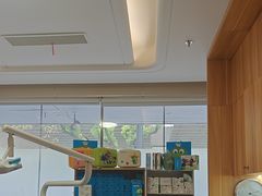 -上海仁爱医院口腔科 · 种植