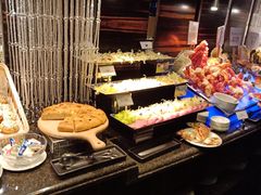 自助取餐区-广州花园酒店·凌璇阁旋转餐厅CAROUSEL360